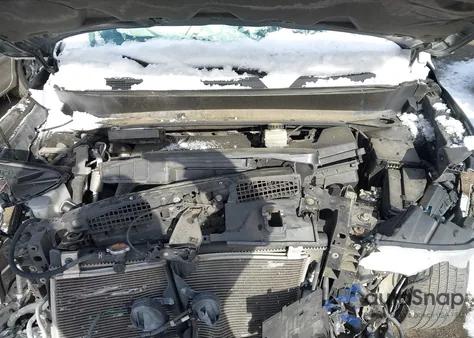 2016 Nissan Pathfinder Platinum/S/Sl/Sv z USA, uszkodzony, nr VIN 5N1AR2MM5GC656024